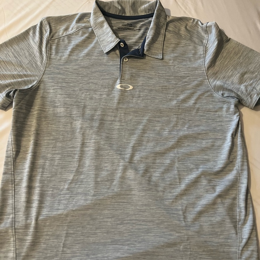 Oakley Short Sleeve Polo type shirt